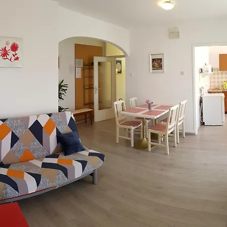 Lori Апартаменты