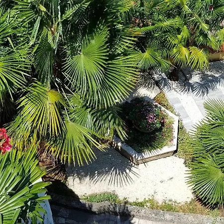 Lori Апартаменты *