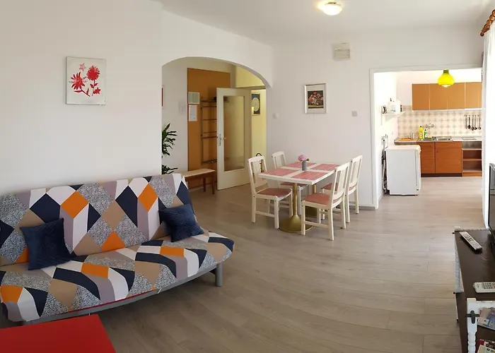 Lori Apartment